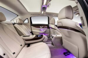 Limousine service - Enjoy our exclusive luxury limousines of the premium class with top equipment