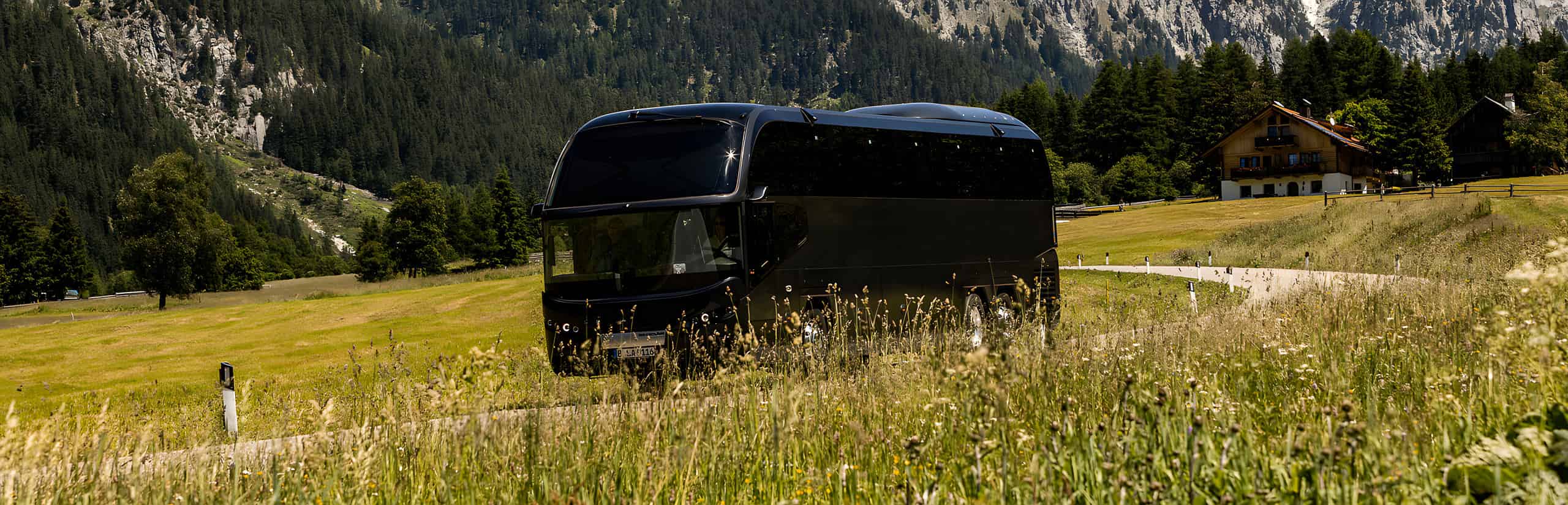 VIP luxury coach bus hire in Munich for 27 people