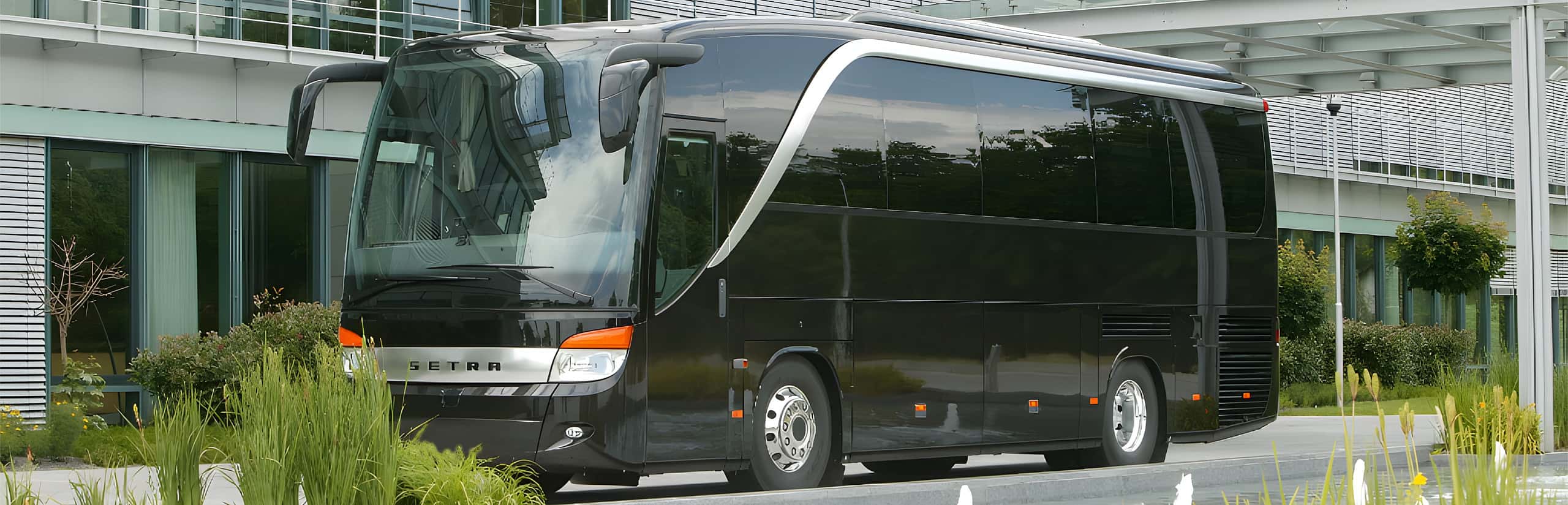 VIP bus luxury bus hire Frankfurt
