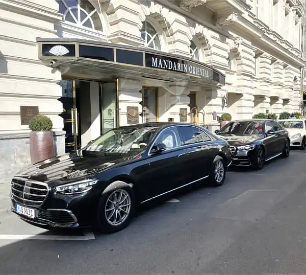 Individual hotel shuttle service at the highest level in munich, berlin, frankfurt, hamburg and all over germany - limousines, vans, vip sprinter, luxury buses